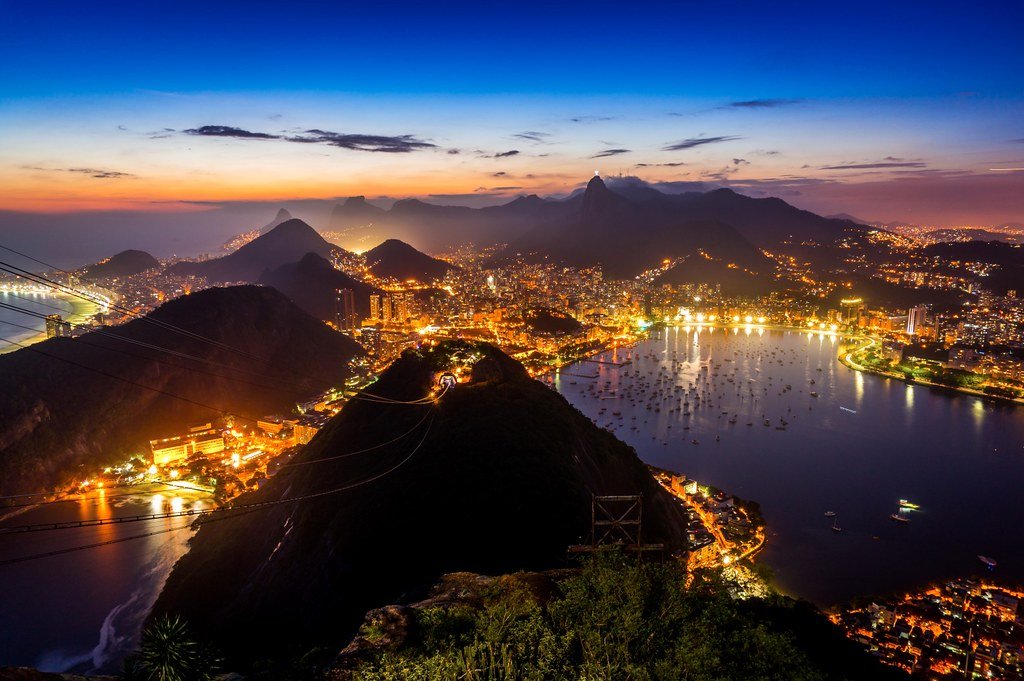 cable car to Sugarloaf Mountain at sunset