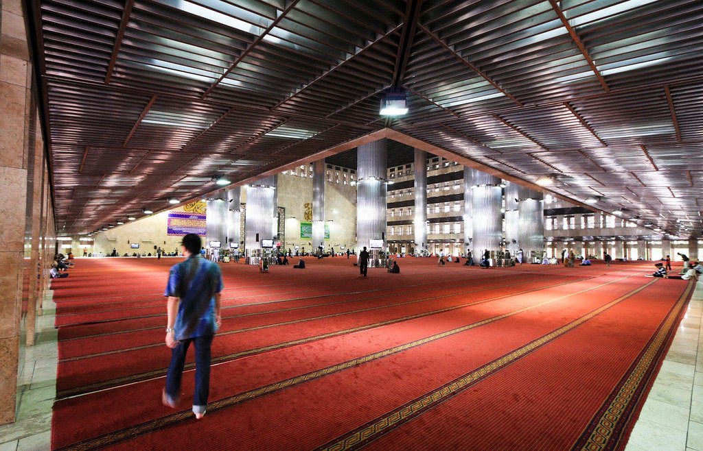  Istiqlal Mosque – Asia’s Largest Mosque