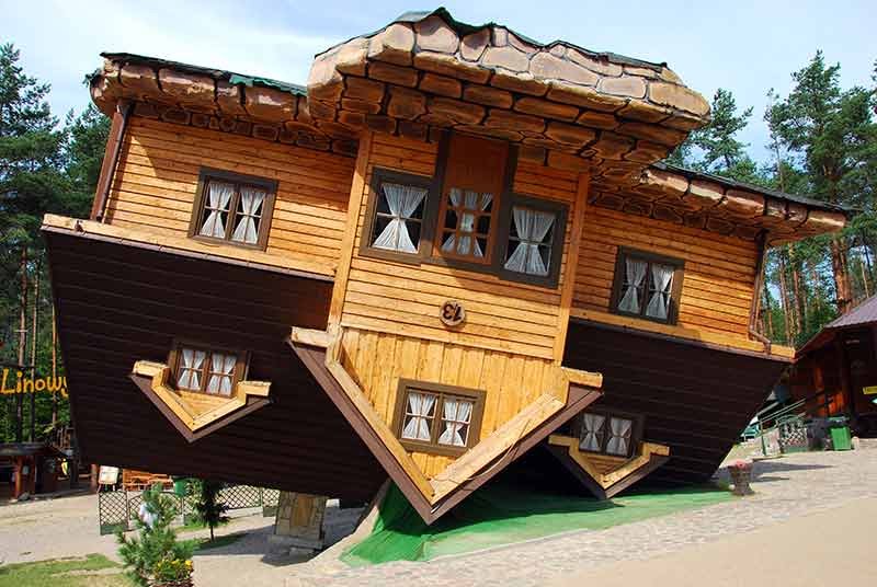 the upside-down houses of Szymbark