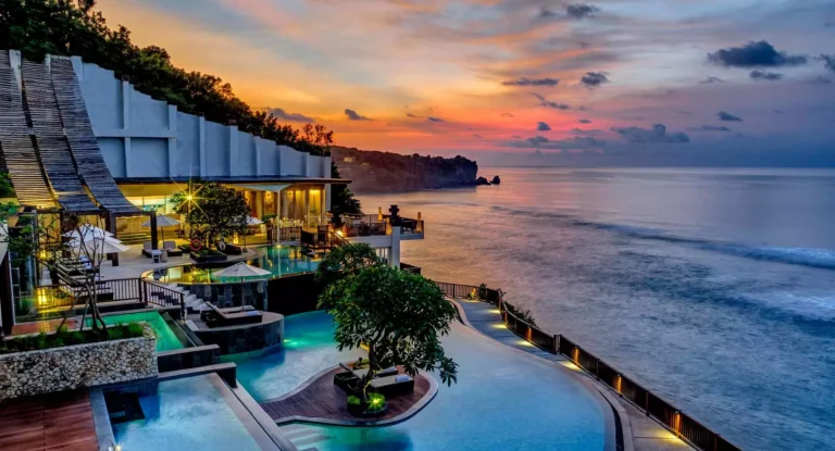Luxury Accommodation Guide