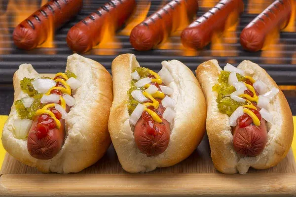  hot dogs