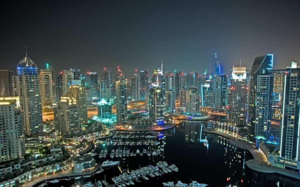 Dubai, UAE: Luxury Nomad Haven