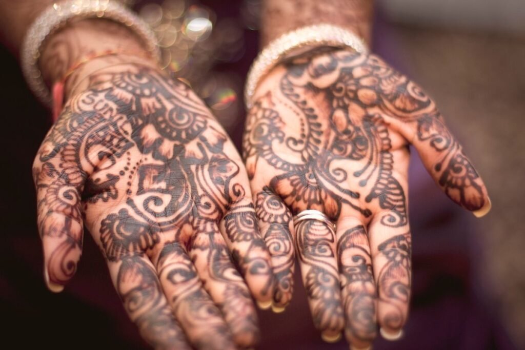 Henna dyeing is a tradition of Omani women.